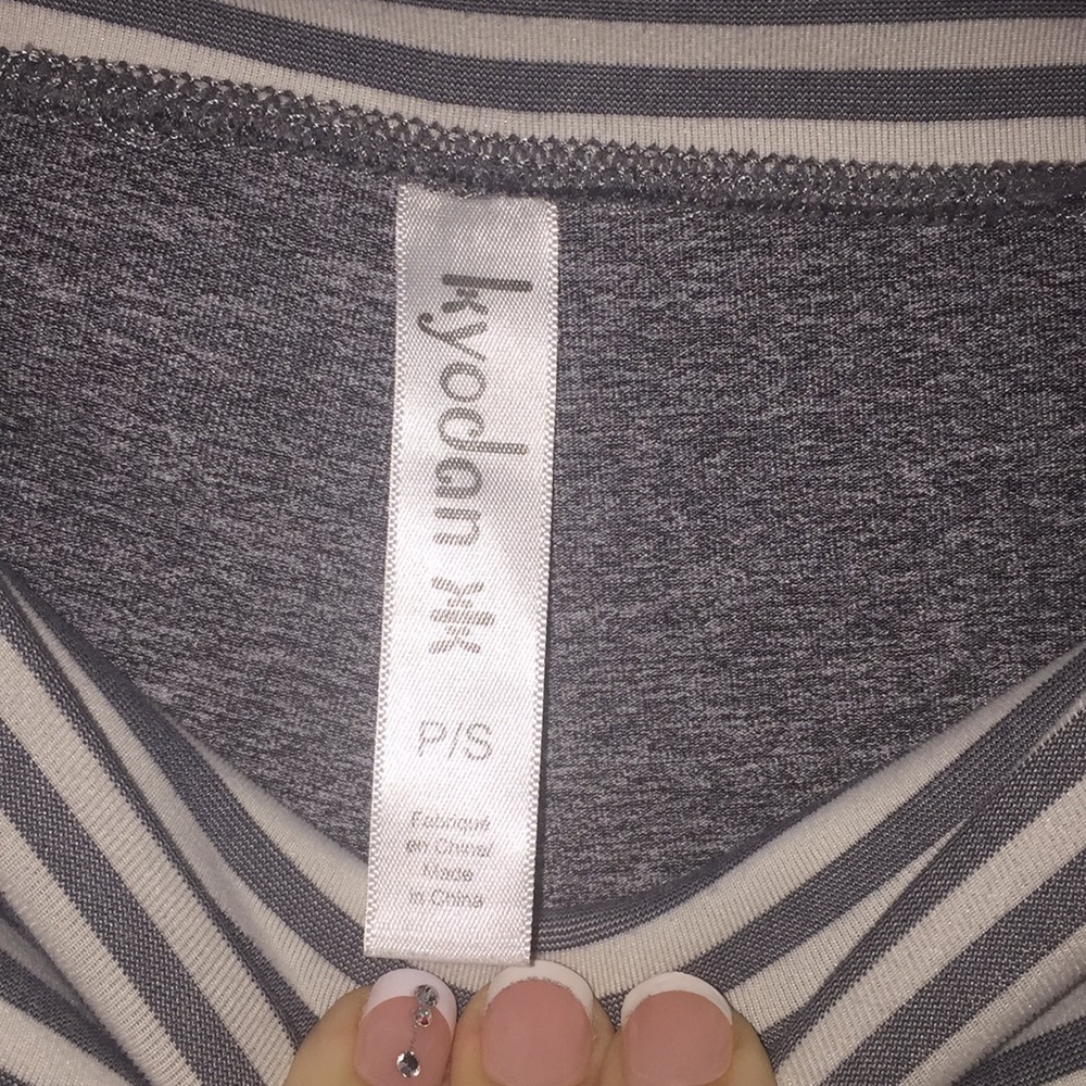 SOLD!! HOST PICK 🌤 Kyodan Workout Leggings 🌤 - Picture 4 of 4